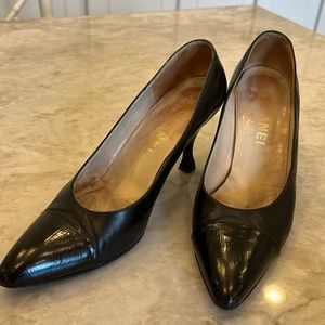 Chanel size37.5 Cap toe black pumps